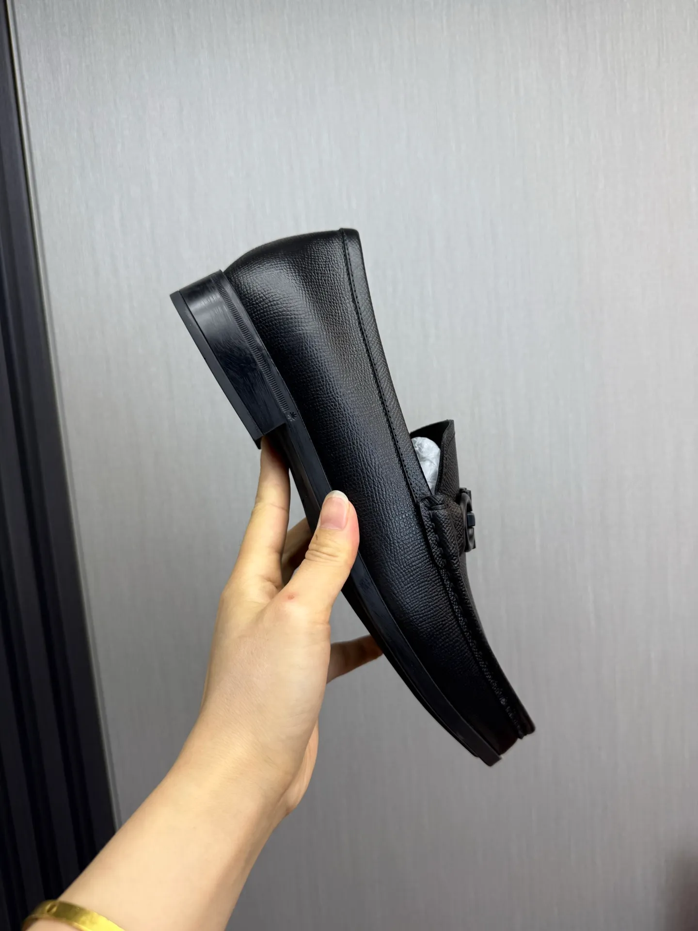 Men's shoes 💰760💰 Ferragamo. [Ferragamo] Men's Loaf leather shoes, the latest hot style, 1:1 original purchase quality, top quality, imported open-edge beaded cowhide leather on the upper, hand-made three-dimensional stitching highlights the round toe design, the inner feet are made of imported cowhide, with original wear-resistant rubber outsole, matching code 39-44, (38, 45 custom-made, non-refundable)
